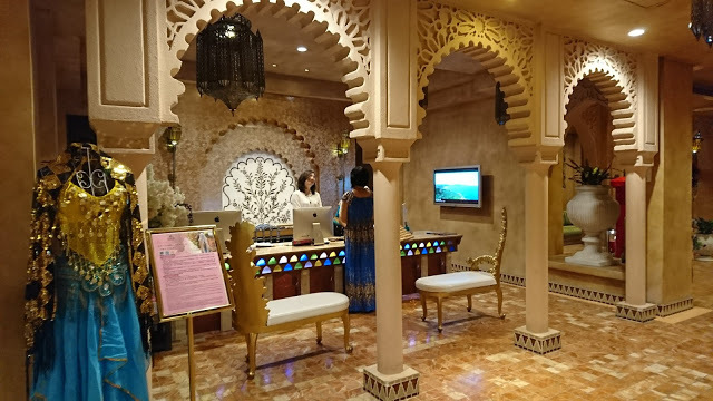 屏東墾丁。墾丁亞曼達會館。偽摩洛哥舞孃旋轉跳躍之旅