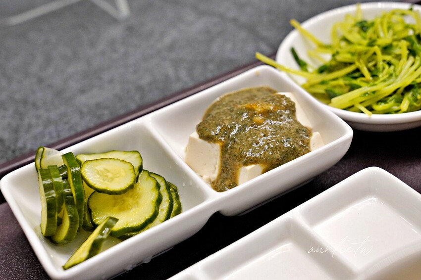 【台北】中山國小站|源海南雞飯,百元出頭海南雞飯,沒比較沒傷害,晴光市場美食