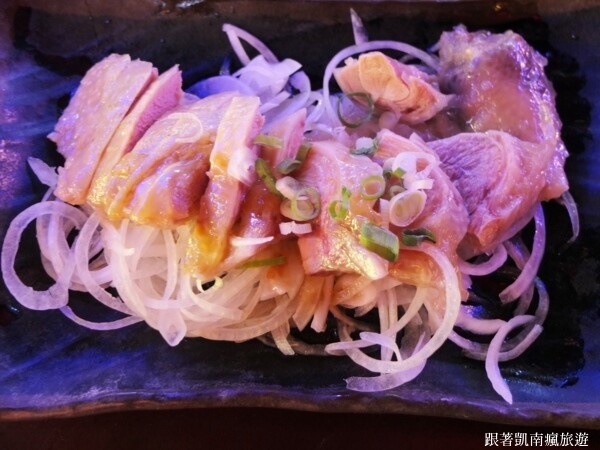 潮州宵夜首選【潮麵】麵店夜晚變酒吧!潮味調酒與台味美食衝味蕾 下酒菜滷味樣樣經典 潮州人宵夜場必朝聖的深夜酒吧!