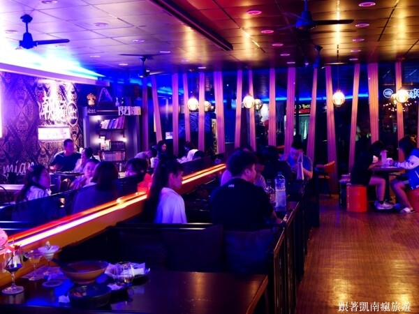 潮州宵夜首選【潮麵】麵店夜晚變酒吧!潮味調酒與台味美食衝味蕾 下酒菜滷味樣樣經典 潮州人宵夜場必朝聖的深夜酒吧!