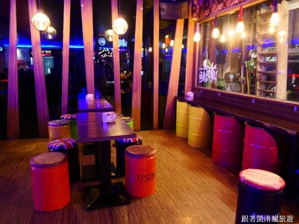 潮州宵夜首選【潮麵】麵店夜晚變酒吧!潮味調酒與台味美食衝味蕾 下酒菜滷味樣樣經典 潮州人宵夜場必朝聖的深夜酒吧!