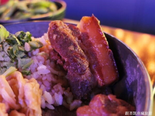 潮州宵夜首選【潮麵】麵店夜晚變酒吧!潮味調酒與台味美食衝味蕾 下酒菜滷味樣樣經典 潮州人宵夜場必朝聖的深夜酒吧!