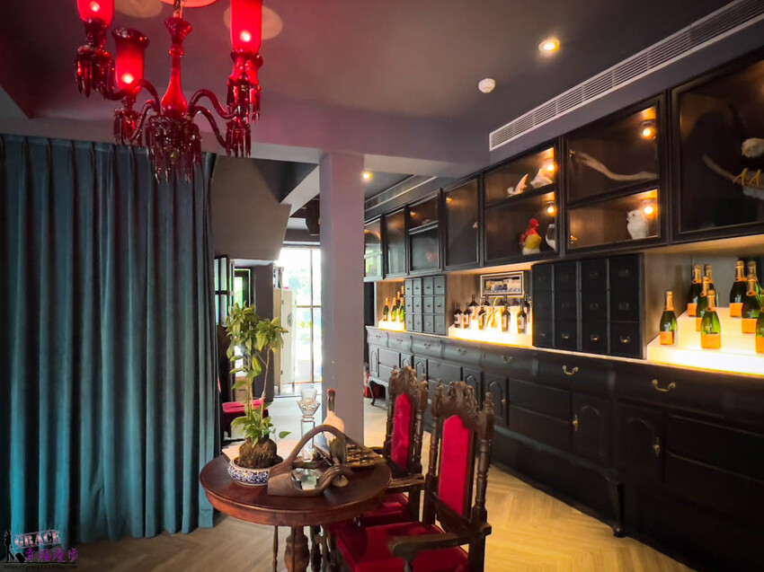 紅皇后川酒• RED QUEEN BISTRO|大安區台北市–時尚感的川菜餐酒館,環境跟餐點表現都很不錯