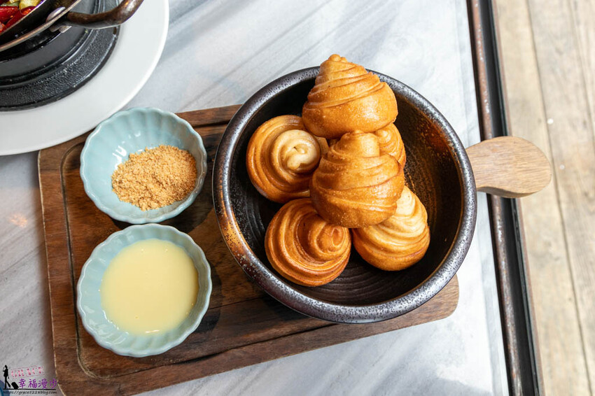 紅皇后川酒• RED QUEEN BISTRO|大安區台北市–時尚感的川菜餐酒館,環境跟餐點表現都很不錯