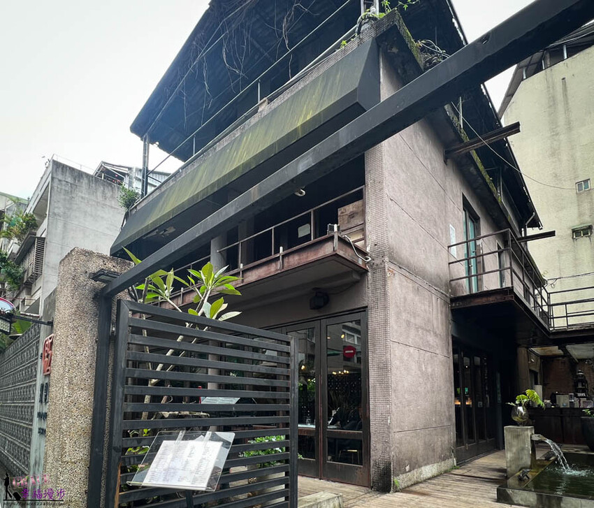 紅皇后川酒• RED QUEEN BISTRO|大安區台北市–時尚感的川菜餐酒館,環境跟餐點表現都很不錯