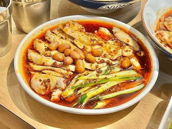 ＋（蘆洲美食）一面之緣～破千好評人氣麵食館！湖北口味牛肉麵、