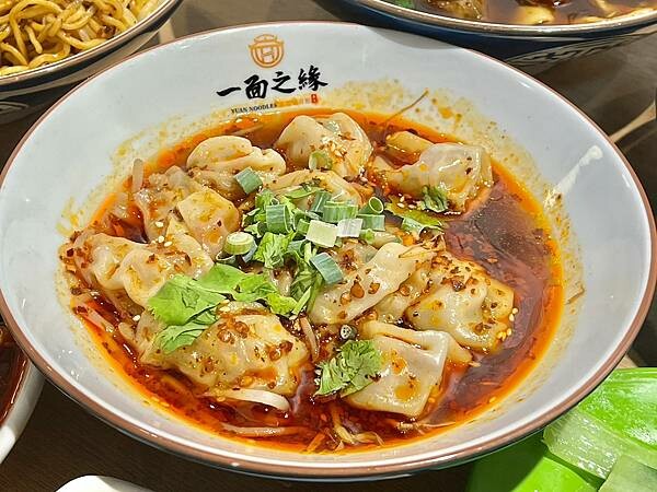 ＋（蘆洲美食）一面之緣～破千好評人氣麵食館！湖北口味牛肉麵、