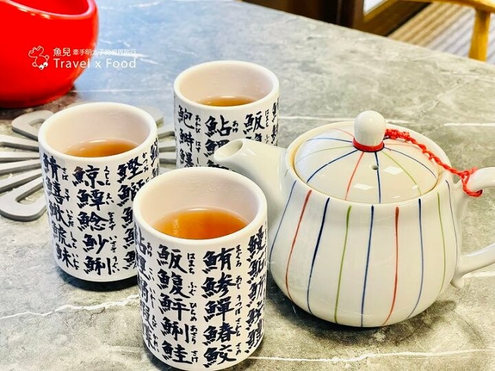 供應日式定食與無菜單料理，餐點夠水準，從前菜到甜點都讓人驚艷，火車站正對面「三千里日式料理」，備免費停車場 @魚兒 x 牽手明太子的「視」界旅行