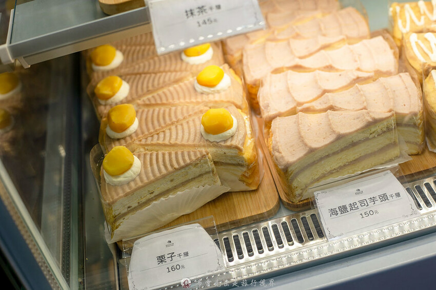 從自取門市賣到有內用店面的平價千層蛋糕，一片竟然只要135元起，吃起來有夠爽｜布雷克出走旅行視界