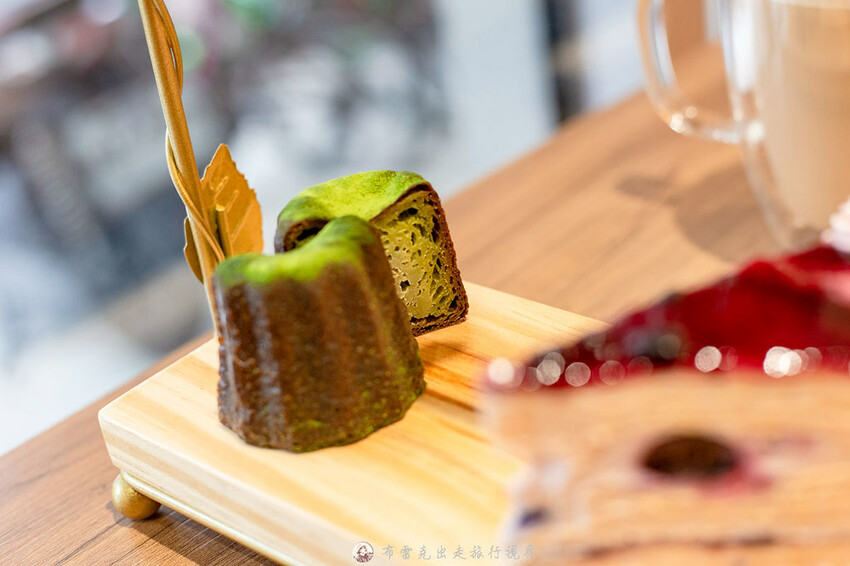 從自取門市賣到有內用店面的平價千層蛋糕，一片竟然只要135元起，吃起來有夠爽｜布雷克出走旅行視界