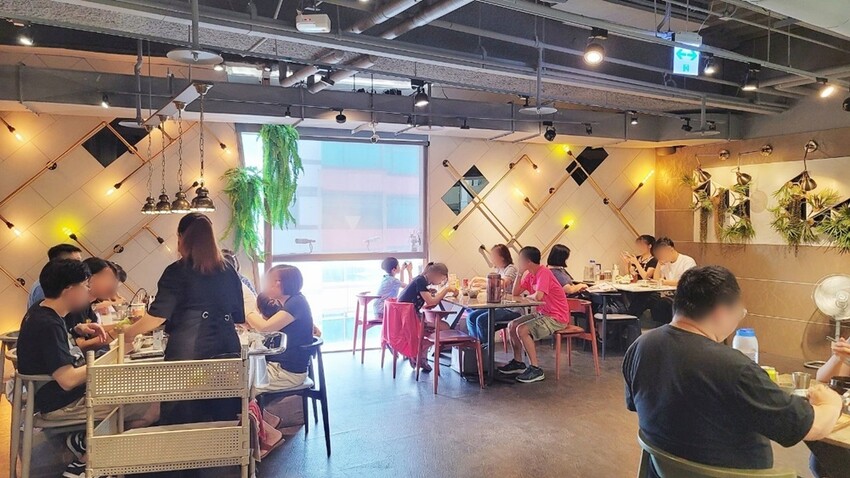 新時代人氣韓式料理|KATZ 卡司韓藝料理,韓食創意新滋味,單點、多人套餐任你選,而且還全天候供餐!!