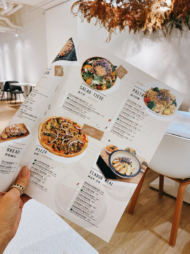 旅人咖啡桃園力行店：友善寵物、高CP早午晚餐、視覺味覺都滿足！