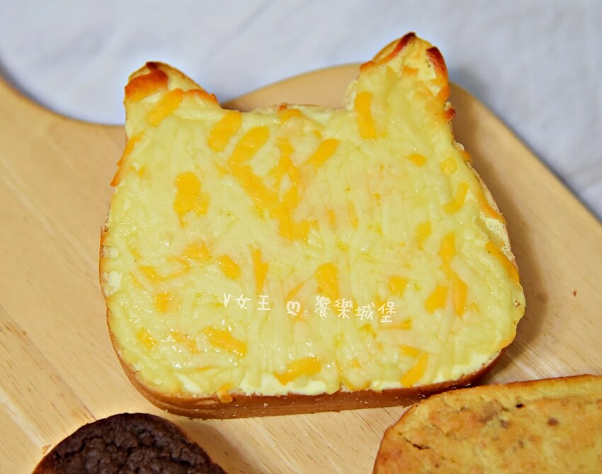 貓夫人LadyCat ll 可愛貓型奶酥吐司，八種口味一次滿足你，香濃口感、可愛造型、特殊口味，讓你每天都可以