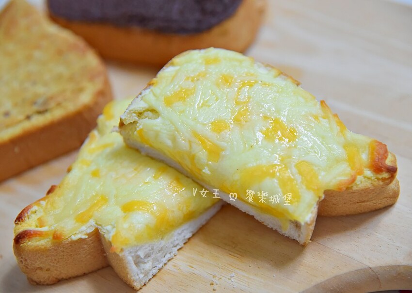 貓夫人LadyCat ll 可愛貓型奶酥吐司，八種口味一次滿足你，香濃口感、可愛造型、特殊口味，讓你每天都可以