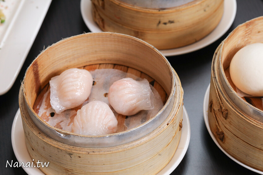 晚來吃不到！秒殺限量招牌脆皮雞，內行都打電話預定，員林這家港點巔峰時間常常客滿