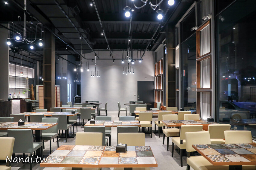 晚來吃不到！秒殺限量招牌脆皮雞，內行都打電話預定，員林這家港點巔峰時間常常客滿