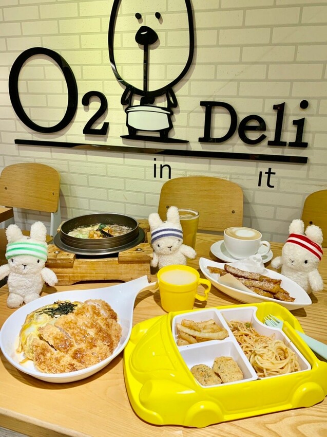 【台北圓山】親子餐廳推薦|歐兔啡食館 台北圓山捷運館 比臉大豬排、車車兒童餐 適合全家人一起來的餐廳 超可愛兔兔陪你吃飯