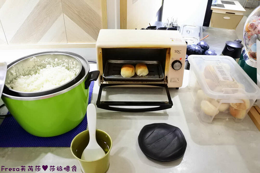 高雄火鍋【粟木小火鍋】深夜平價火鍋＋餐酒料理.素雅氛圍又輕鬆.飲品餐包無限供應│高雄鳳山店│鳳山美食 - Fresa芙芮莎♥莎旅憶食