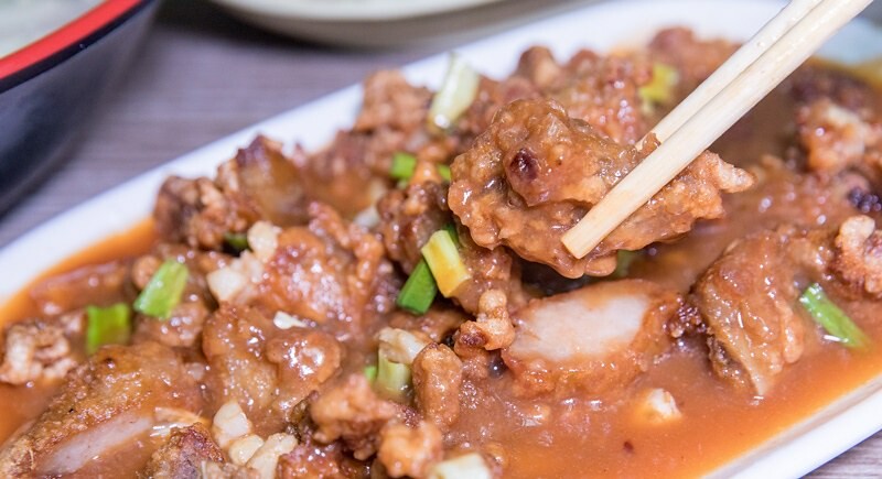 【吃翻華西街四十一】福清小吃店,萬西街夜市宵夜江湖.隱藏版中的隱藏版.招牌地瓜丸藏紫菜.紅燒荔枝肉沒荔枝