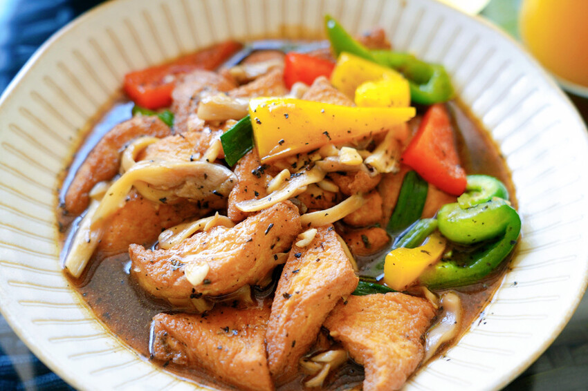 貓空泡茶吃美食「貓空找茶屋」，坐擁101美景、貓纜視野，貓空