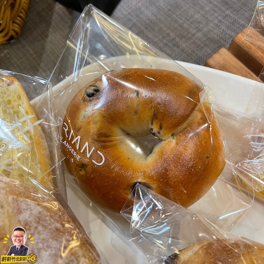 竹北大遠百旁.嚴選食材.用心堅持的烘焙技術.每日限量生吐司.歐式麵包(Boulangerie Friand)