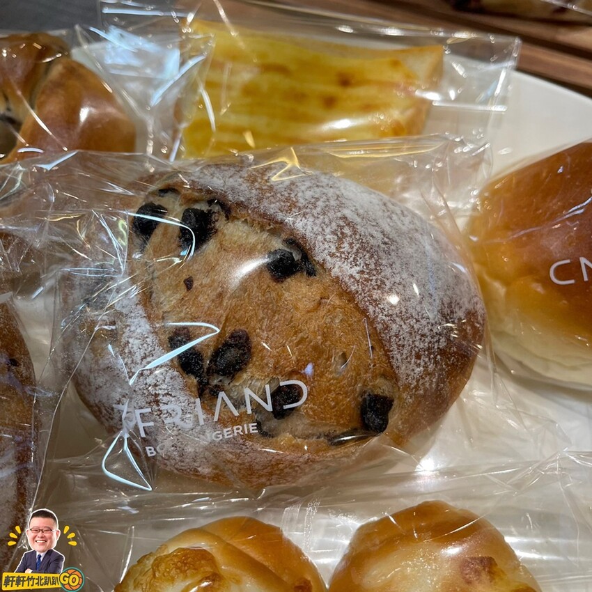 竹北大遠百旁.嚴選食材.用心堅持的烘焙技術.每日限量生吐司.歐式麵包(Boulangerie Friand)