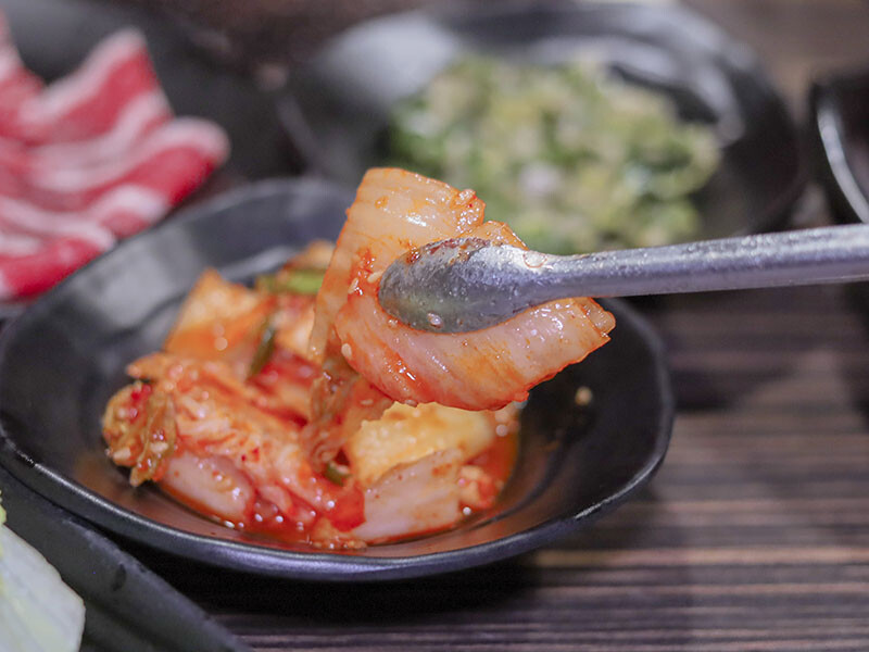 免飛日本!新竹也有80年代昭和感日式火烤兩吃炭烤吃到飽,比臉大、頂級加價$499龍蝦吃到飽