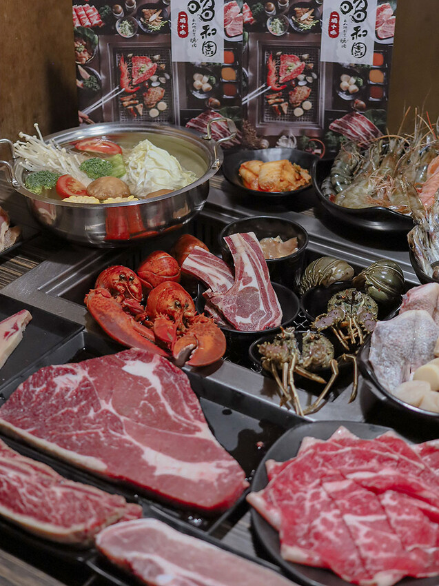 免飛日本!新竹也有80年代昭和感日式火烤兩吃炭烤吃到飽,比臉大、頂級加價$499龍蝦吃到飽