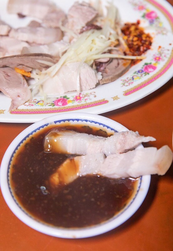 【基隆老味道三十三】鐵支路邊古早味什錦麵.料滿味鮮還有大量蔬菜.暖暖老街前四十年的暖暖老滋味