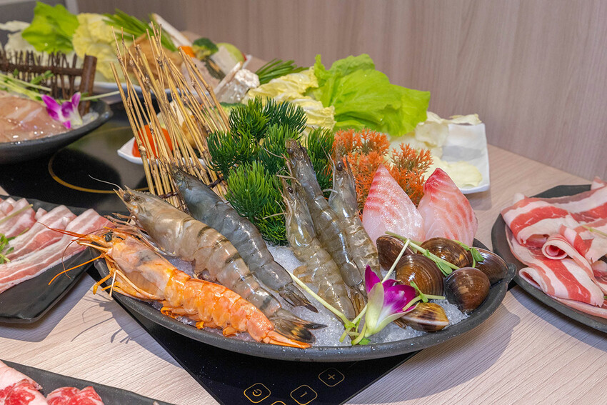 火鍋世家-台中復興尊爵店 火鍋世家-台中復興尊爵店