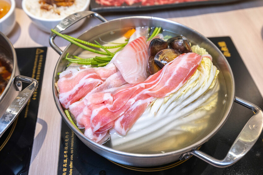 火鍋世家-台中復興尊爵店 火鍋世家-台中復興尊爵店