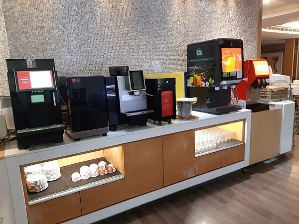 仲信鬱金香酒店-品臻樓 品東西自助餐吃到飽