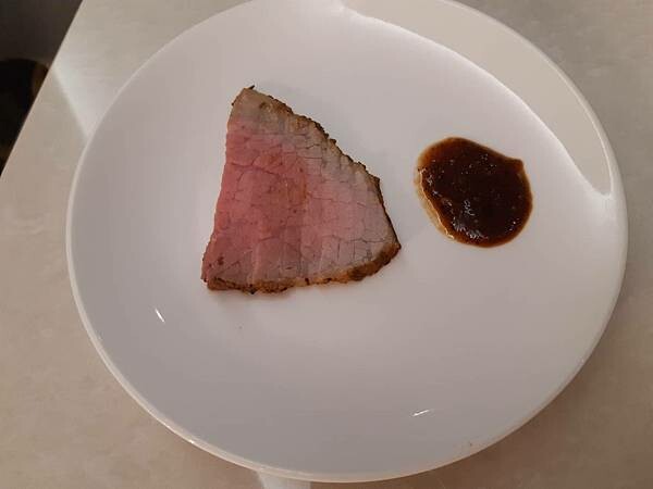 仲信鬱金香酒店-品臻樓 品東西自助餐吃到飽