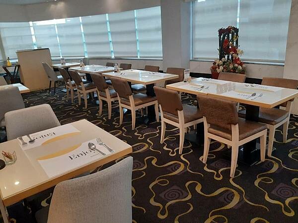 仲信鬱金香酒店-品臻樓 品東西自助餐吃到飽