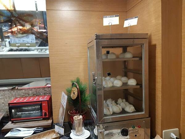 仲信鬱金香酒店-品臻樓 品東西自助餐吃到飽