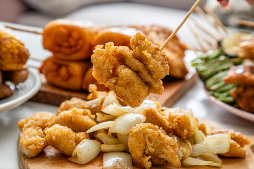 桃園八德必吃串烤店，品串串燒大口滿足。