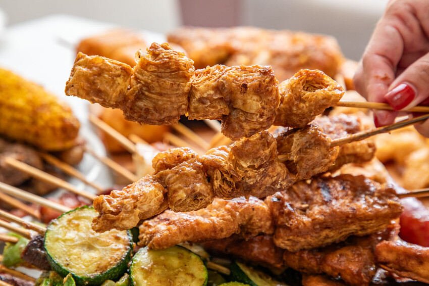 桃園八德必吃串烤店，品串串燒大口滿足。