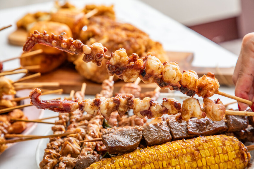 桃園八德必吃串烤店，品串串燒大口滿足。