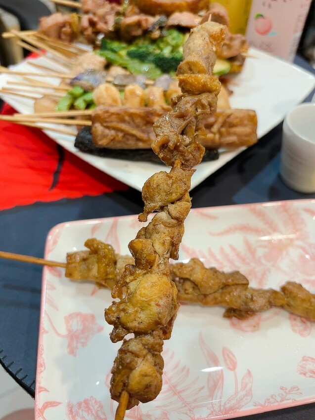 八德美食推薦，品串串燒平價高CP居酒屋。