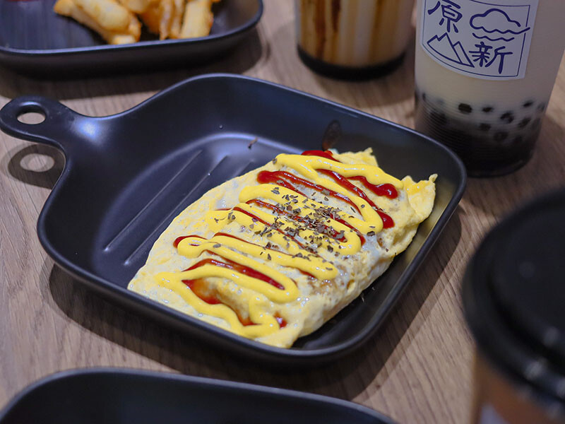 只有阿嬤做的吐司才這麼胖！滑嫩炒蛋水嫩好好吃，每一口都咬得到肉肉~