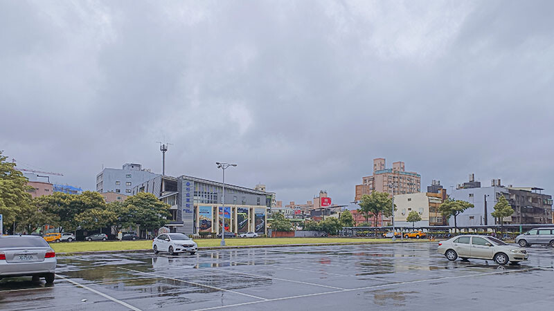 只有阿嬤做的吐司才這麼胖！滑嫩炒蛋水嫩好好吃，每一口都咬得到肉肉~