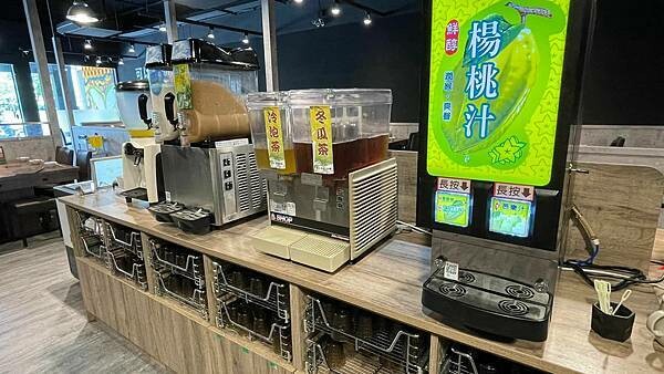 290898136_10220125073588375_6814996481387589558_n