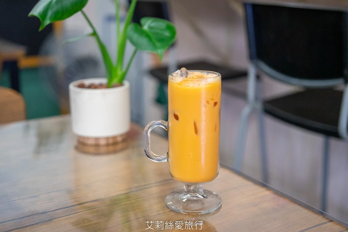 一秒到泰國讓人思思念念的美味泰奶 為了這杯天天去報到 每日新鮮現泡限時25元就喝得到！