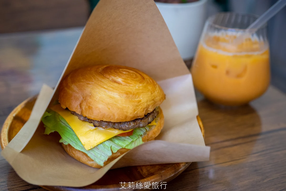 一秒到泰國讓人思思念念的美味泰奶 為了這杯天天去報到 每日新鮮現泡限時25元就喝得到！