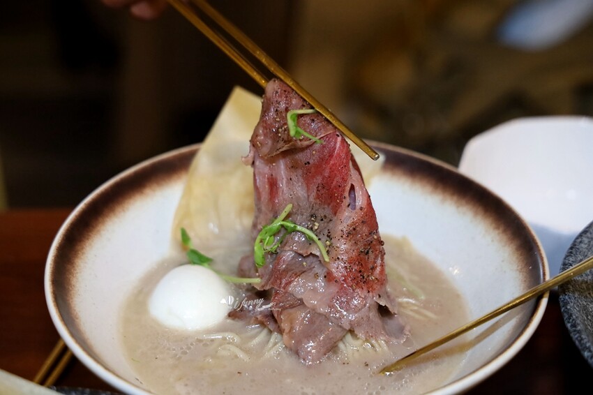台北市大安區忠孝新生站 | 湯神 頂級和牛牛肉麵 純正滴牛精原汁原味