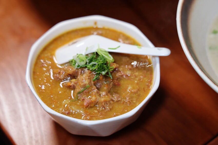 台北市大安區忠孝新生站 | 湯神 頂級和牛牛肉麵 純正滴牛精原汁原味