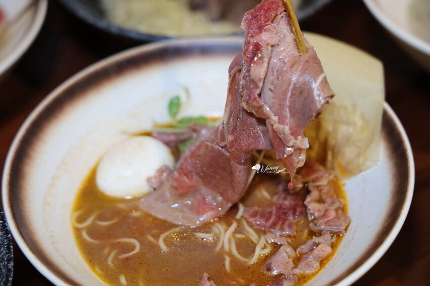 台北市大安區忠孝新生站 | 湯神 頂級和牛牛肉麵 純正滴牛精原汁原味