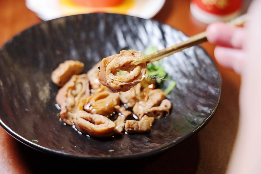 台北市大安區忠孝新生站 | 湯神 頂級和牛牛肉麵 純正滴牛精原汁原味