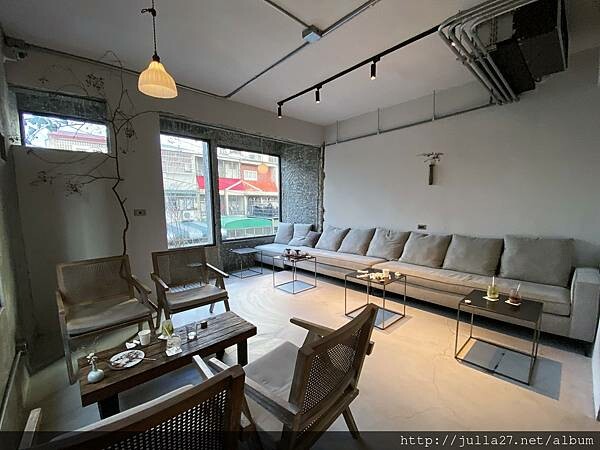 20230112_083417618_iOS-1