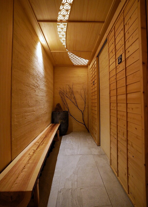 【新竹竹北】無菜單料理新選擇「雁新和食料理」,斥資千萬打造、附設私人停車場,另有提供私人包廂,每日用餐僅兩個時段!1500元就能享受這高級的視覺味覺雙饗宴~ - 阿華田的美食日記